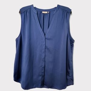 DKNY top